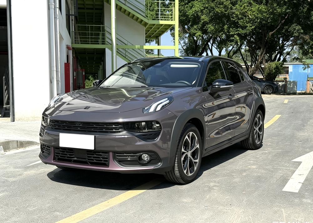 Lynk & Co Lynk & Co 02