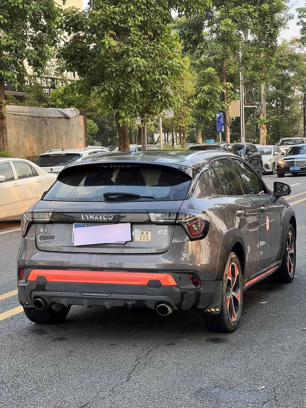 Lynk & Co Lynk & Co 02