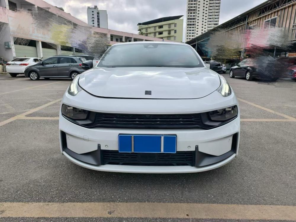 Lynk & Co Lynk & Co 03