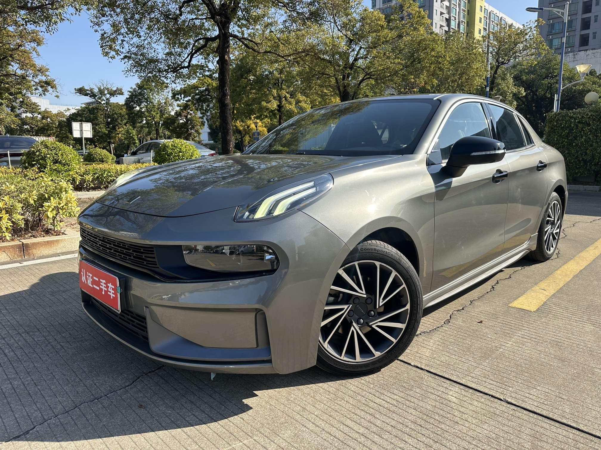 Lynk & Co Lynk & Co 03