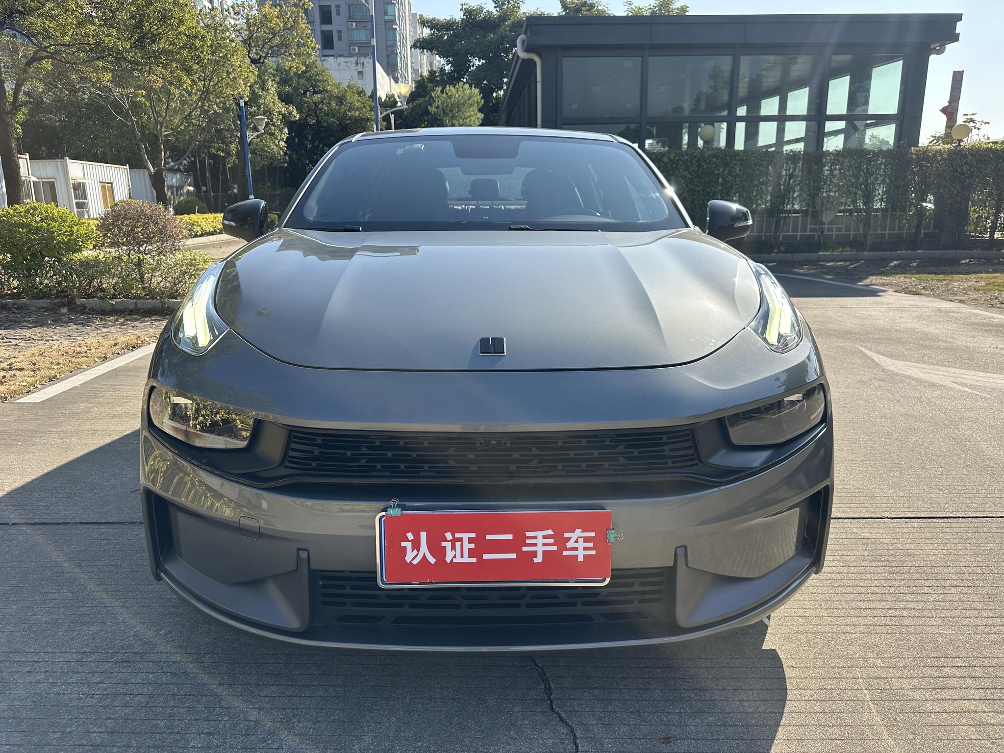 Lynk & Co Lynk & Co 03