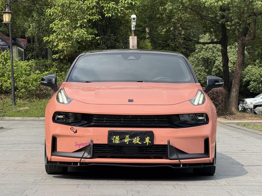 Lynk & Co Lynk & Co 03