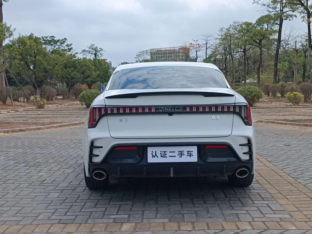 Lynk & Co Lynk & Co 03