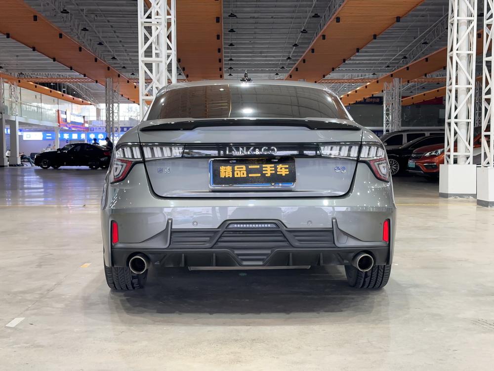 Lynk & Co Lynk & Co 03