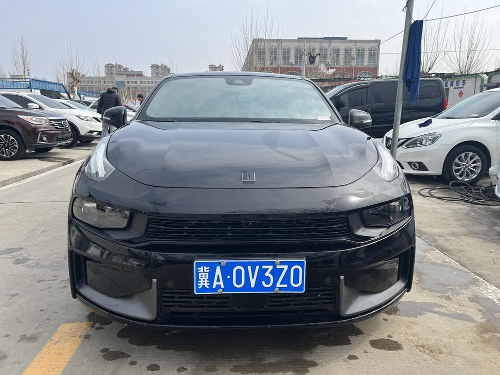 Lynk & Co Lynk & Co 03