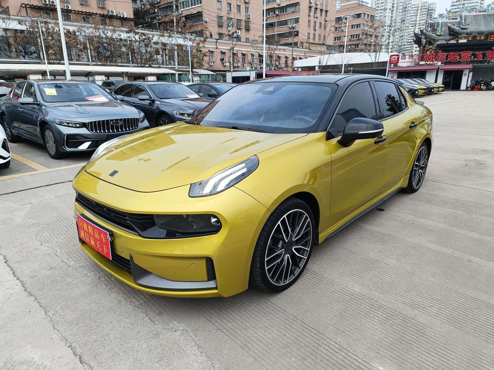 Lynk & Co Lynk & Co 03
