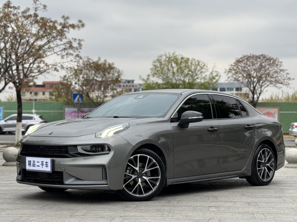 Lynk & Co Lynk & Co 03