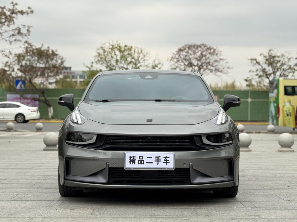 Lynk & Co Lynk & Co 03