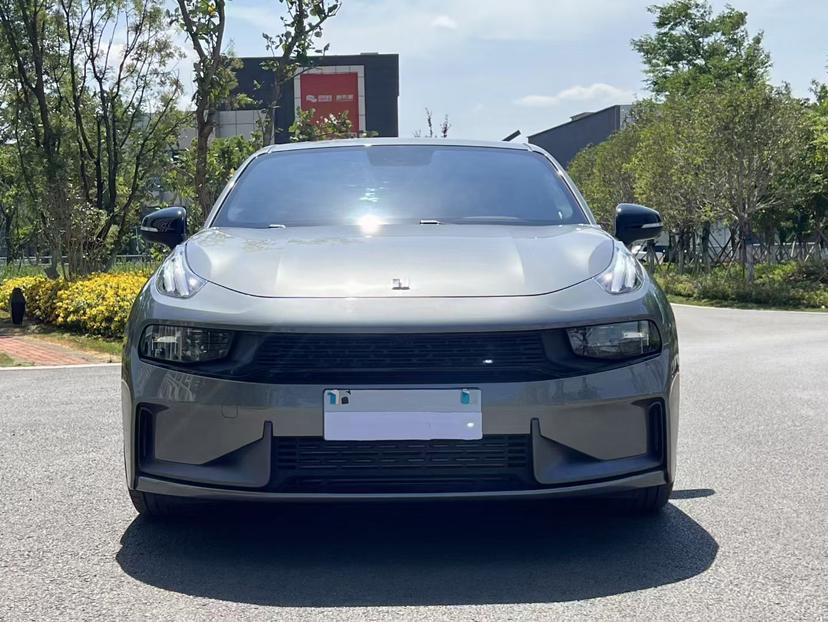 Lynk & Co Lynk & Co 03