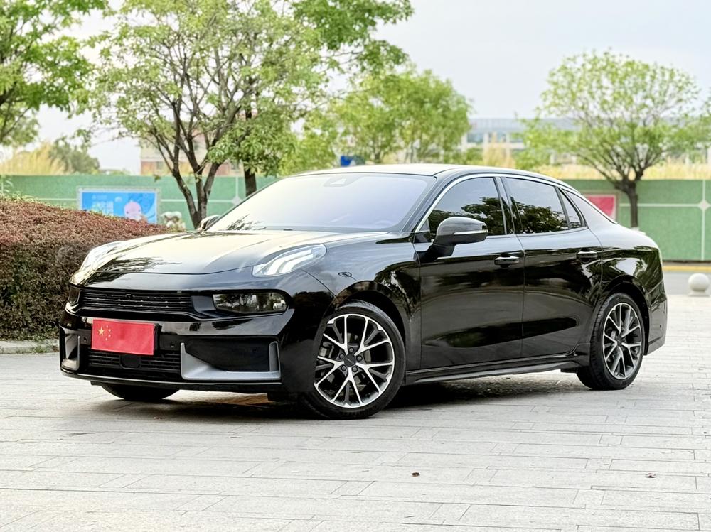 Lynk & Co Lynk & Co 03