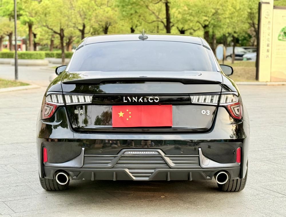 Lynk & Co Lynk & Co 03