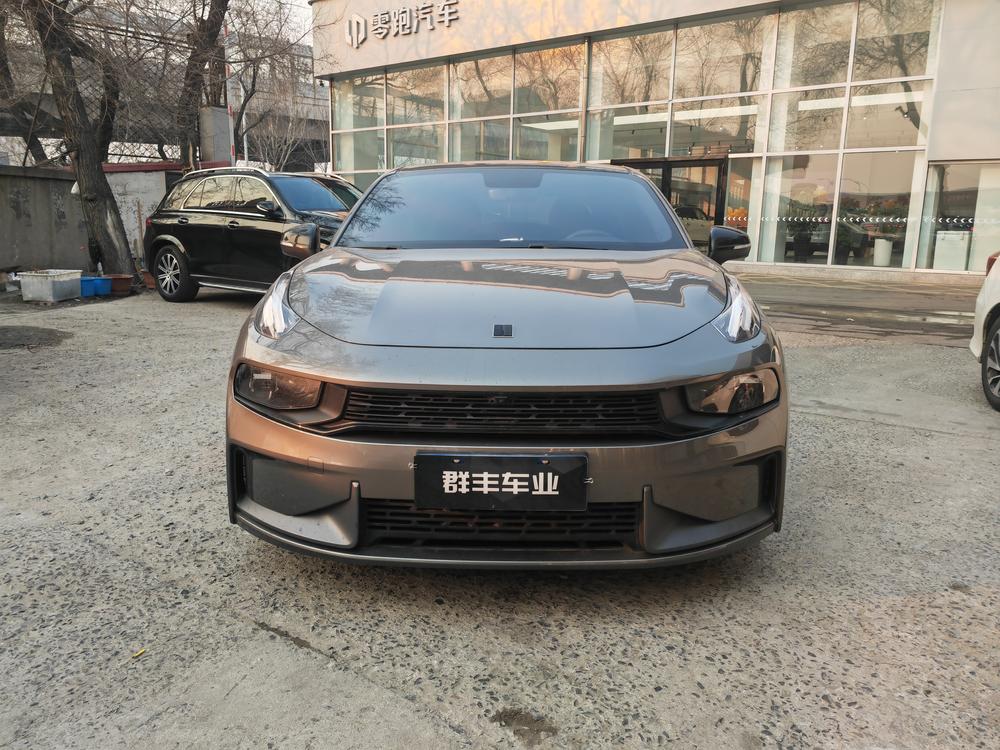 Lynk & Co Lynk & Co 03