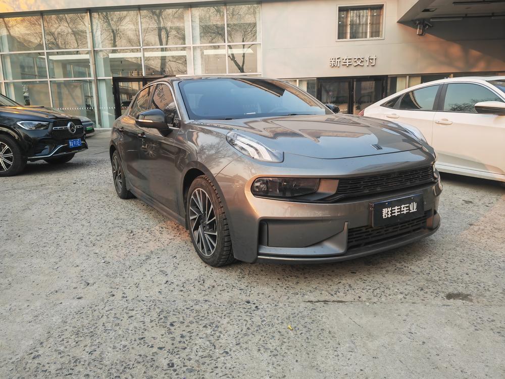 Lynk & Co Lynk & Co 03