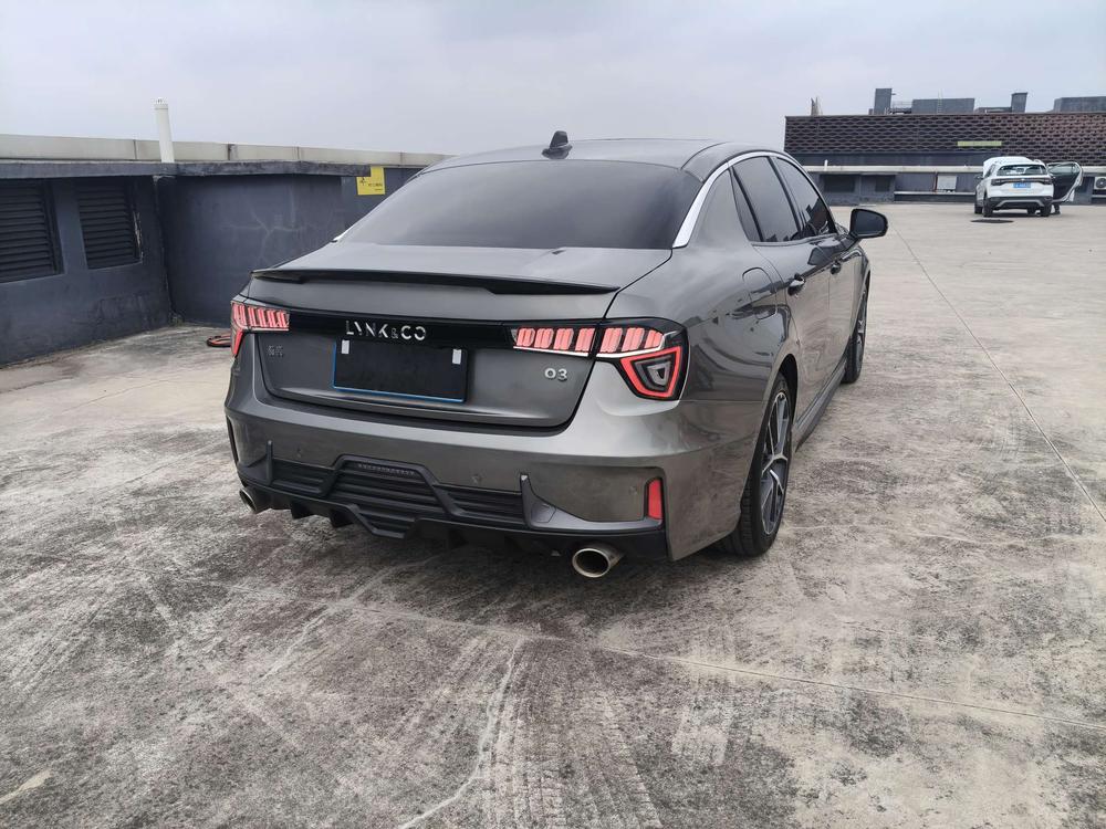 Lynk & Co Lynk & Co 03