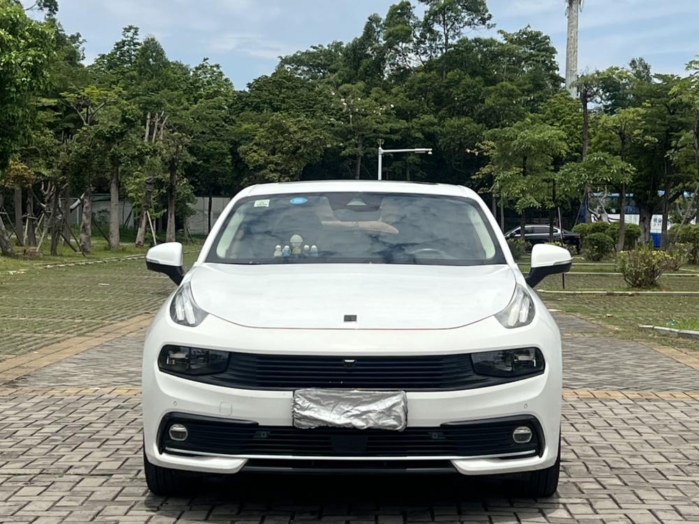 Lynk & Co Lynk & Co 03