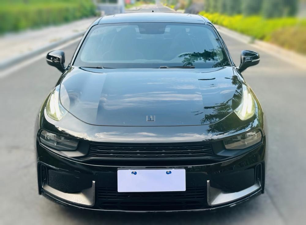 Lynk & Co Lynk & Co 03