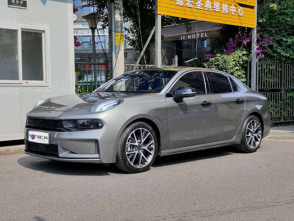 Lynk & Co Lynk & Co 03