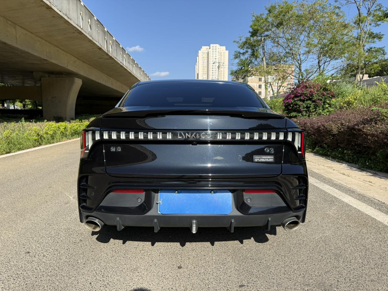 Lynk & Co Lynk & Co 03