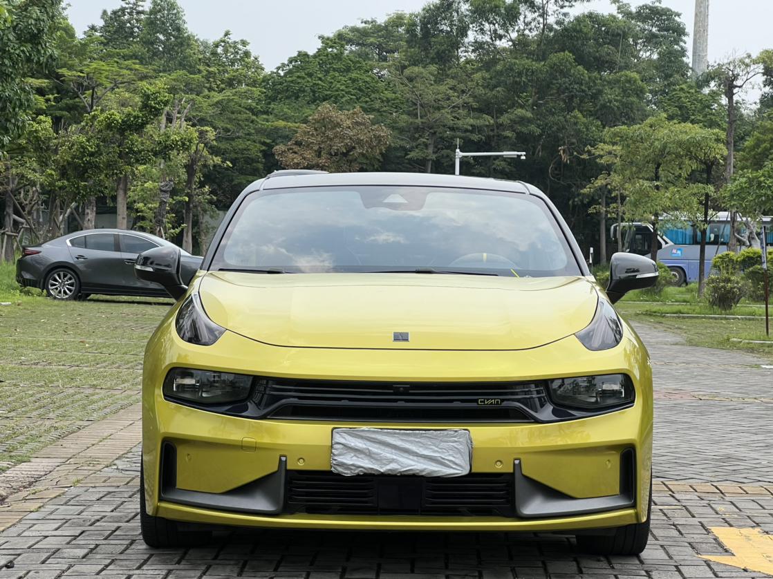 Lynk & Co Lynk & Co 03