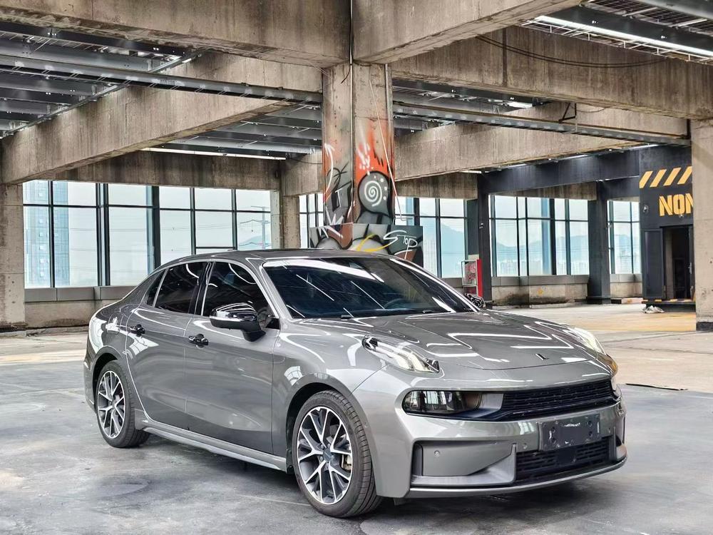 Lynk & Co Lynk & Co 03