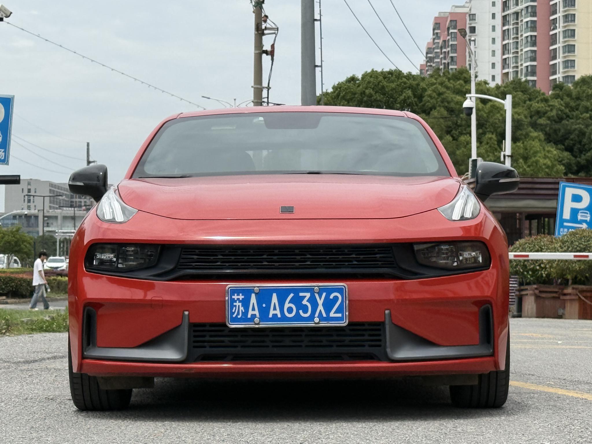 Lynk & Co Lynk & Co 03