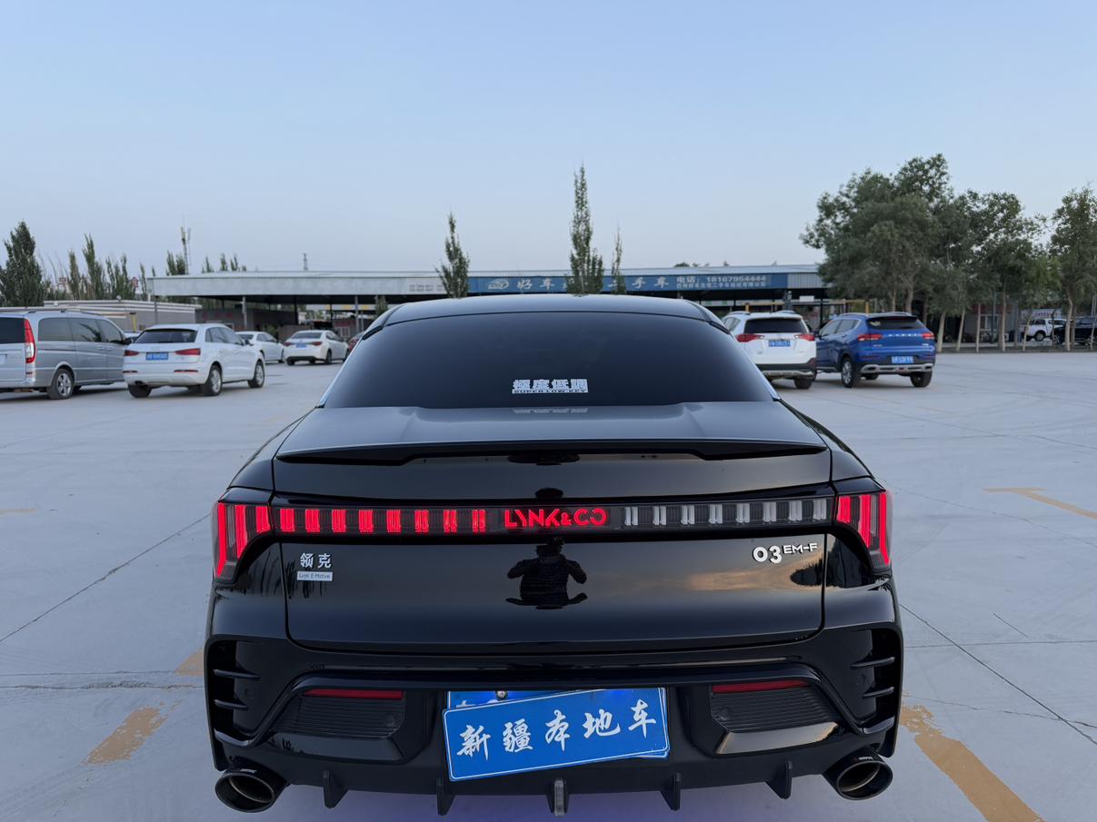Lynk & Co Lynk & Co 03