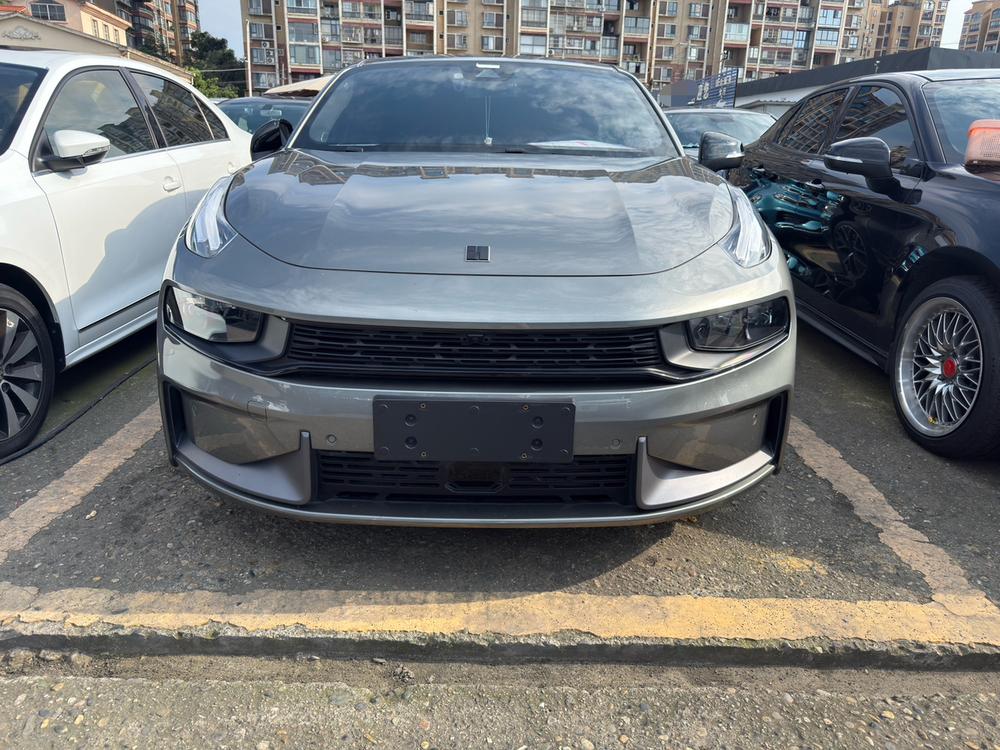 Lynk & Co Lynk & Co 03