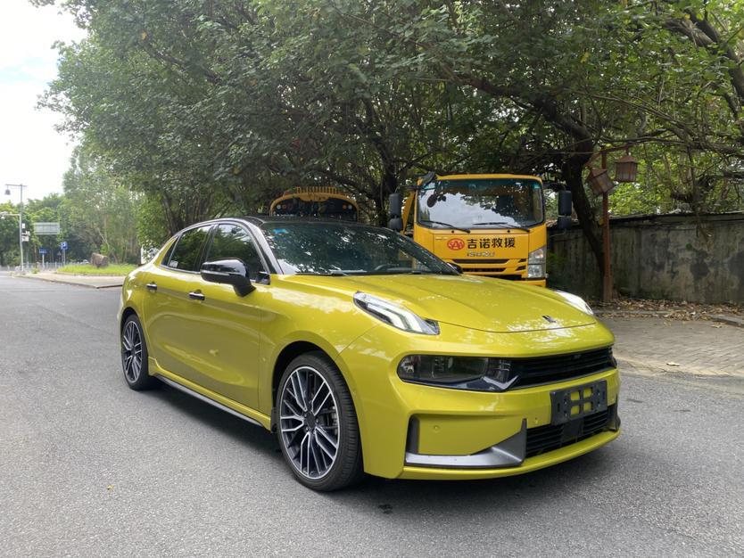 Lynk & Co Lynk & Co 03