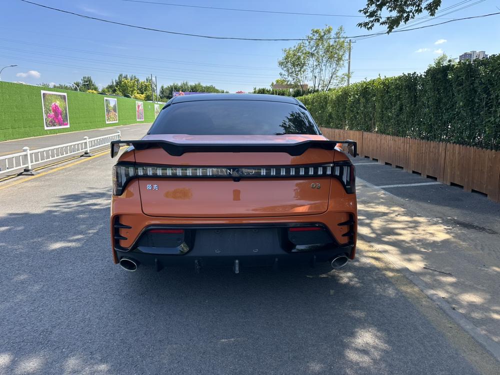 Lynk & Co Lynk & Co 03
