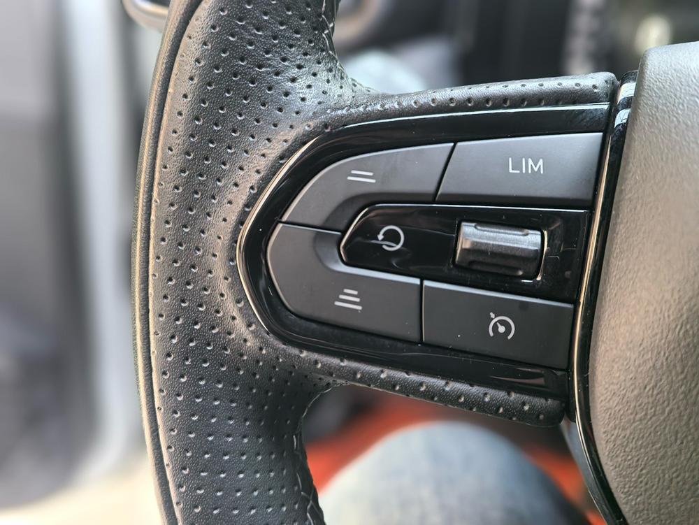Lynk & Co Lynk & Co 03