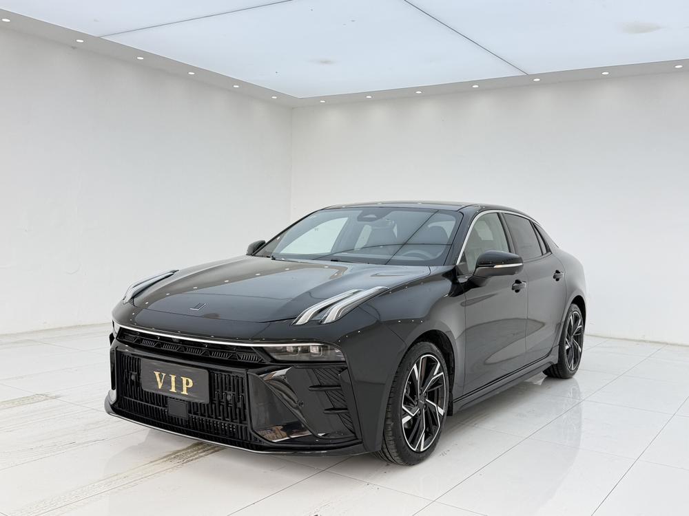 Lynk & Co Lynk & Co 03
