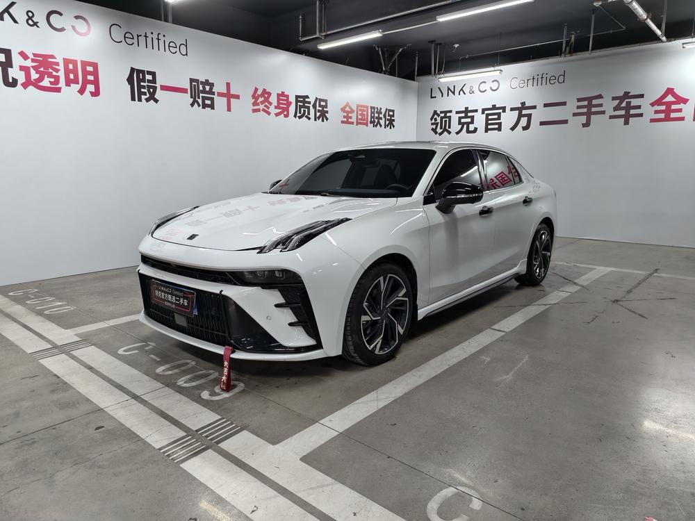 Lynk & Co Lynk & Co 03