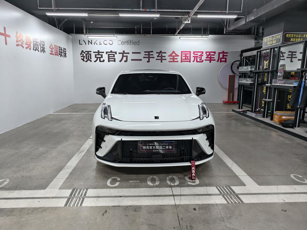 Lynk & Co Lynk & Co 03