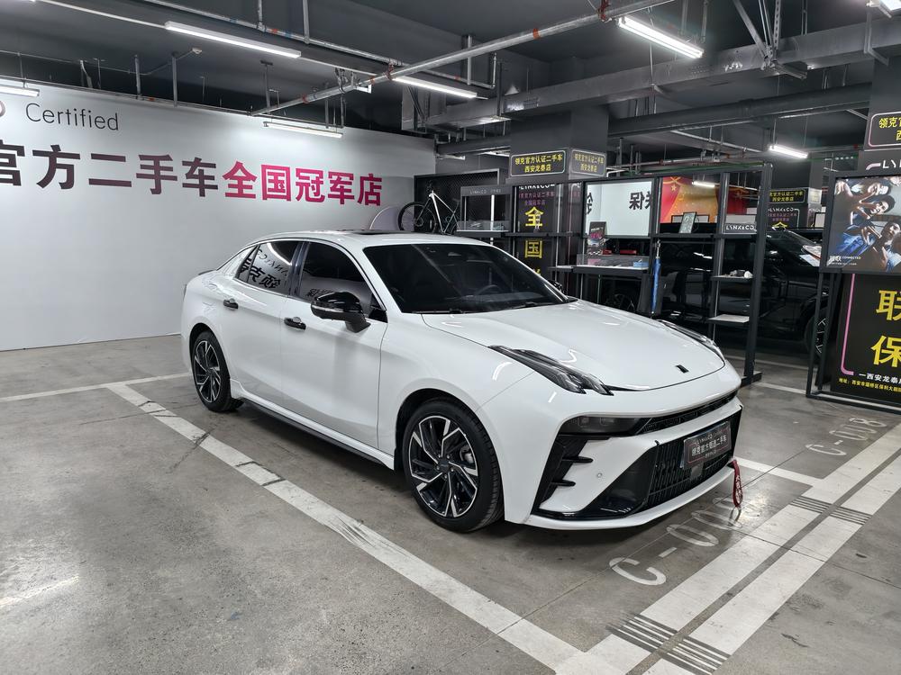 Lynk & Co Lynk & Co 03