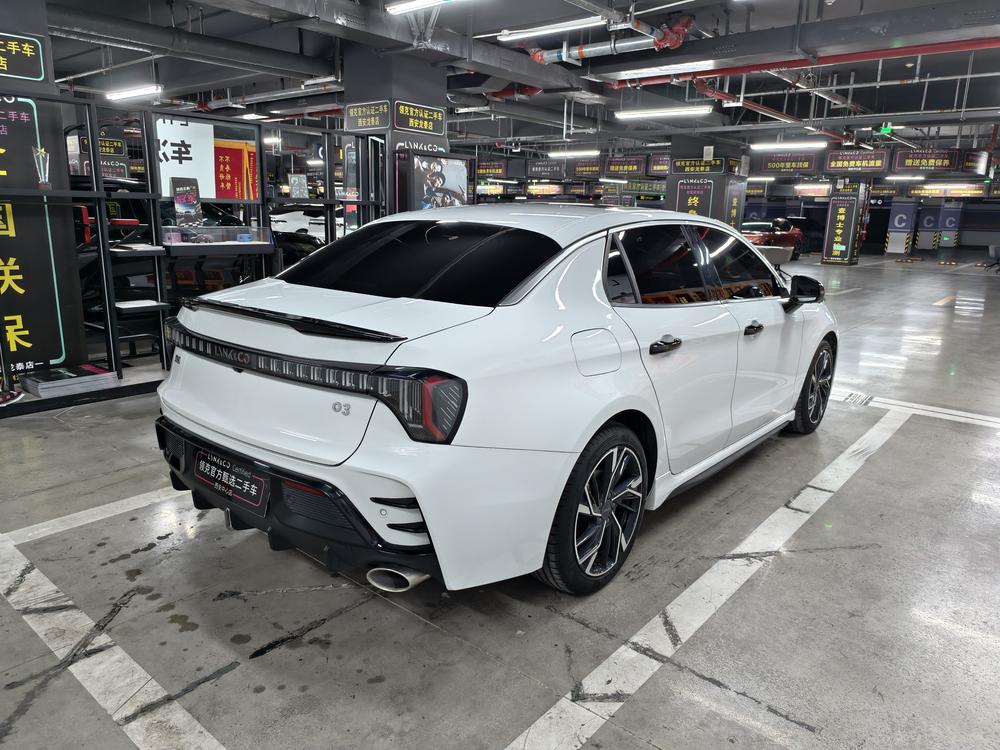 Lynk & Co Lynk & Co 03