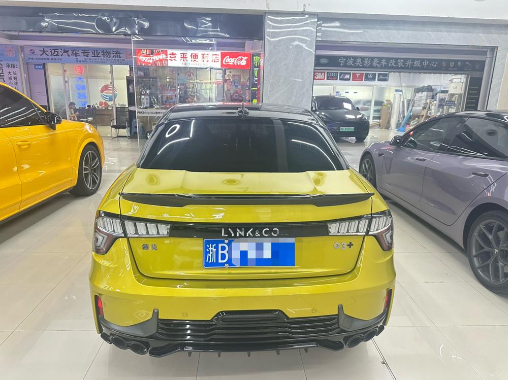 Lynk & Co Lynk & Co 03
