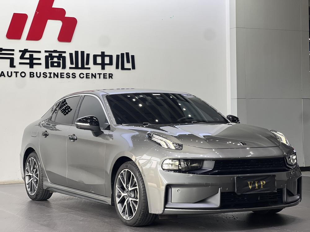 Lynk & Co Lynk & Co 03