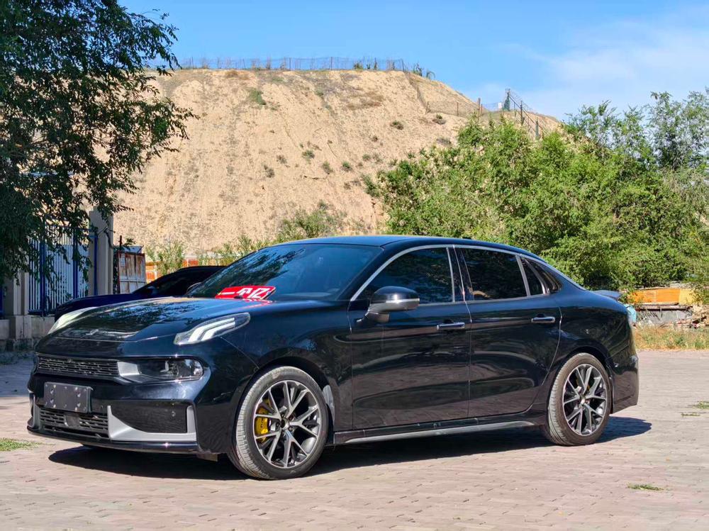 Lynk & Co Lynk & Co 03