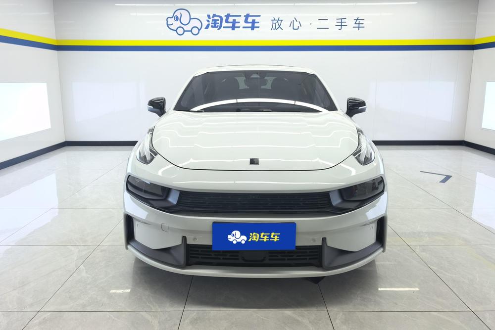 Lynk & Co Lynk & Co 03