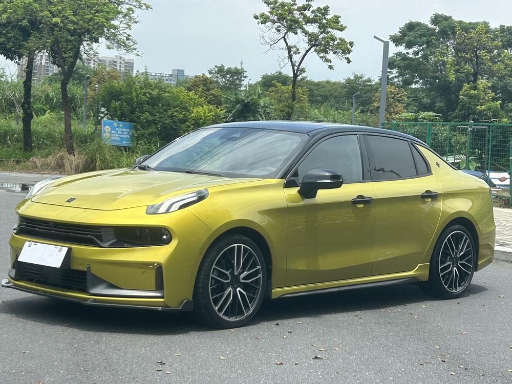 Lynk & Co Lynk & Co 03