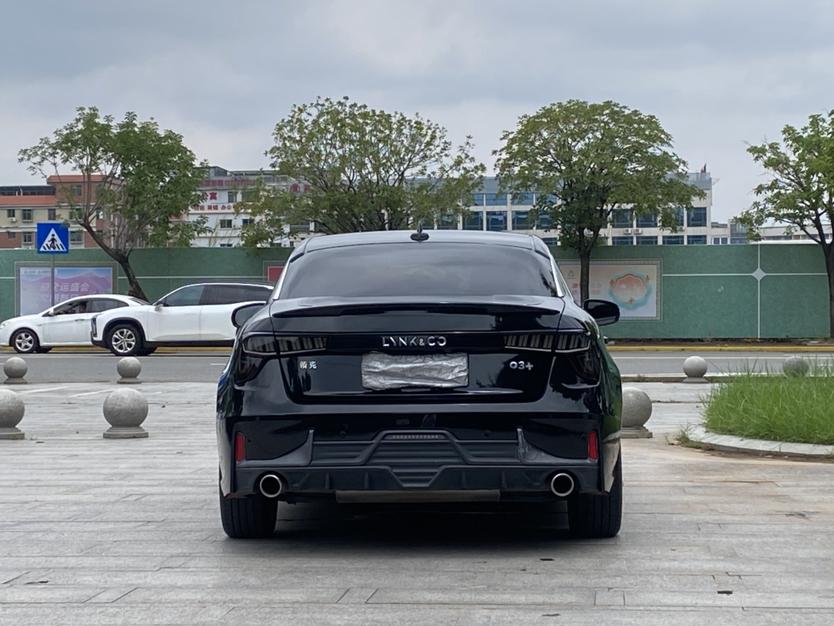 Lynk & Co Lynk & Co 03