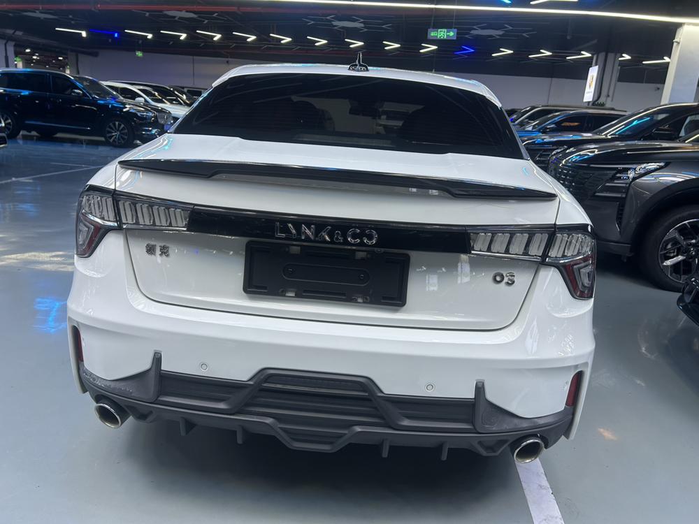Lynk & Co Lynk & Co 03