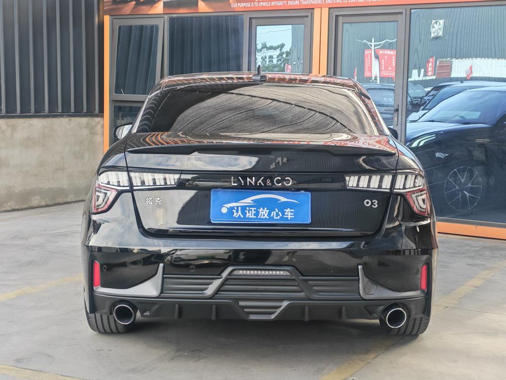 Lynk & Co Lynk & Co 03