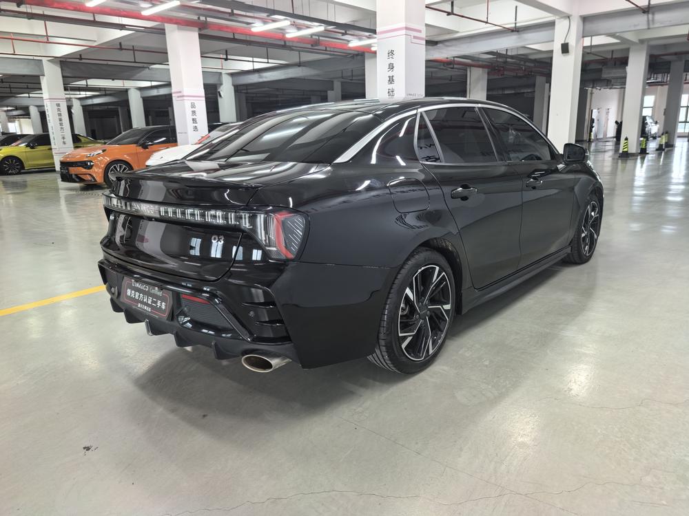 Lynk & Co Lynk & Co 03