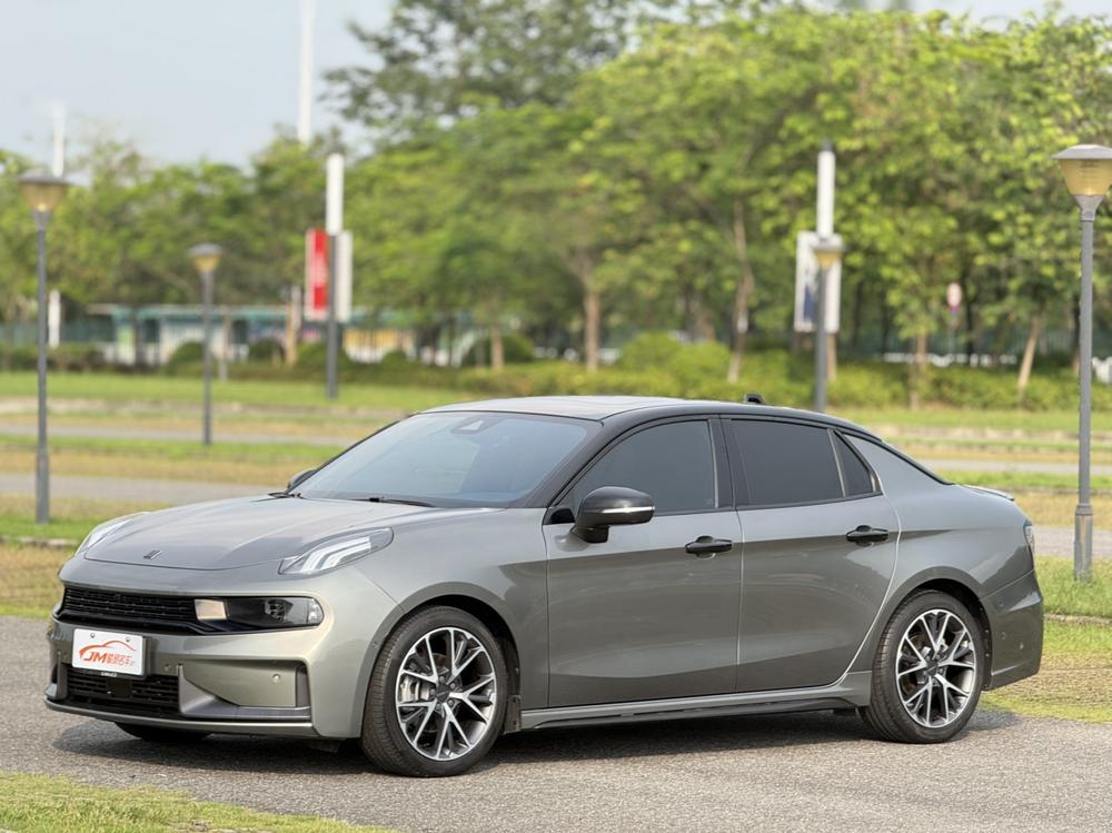 Lynk & Co Lynk & Co 03