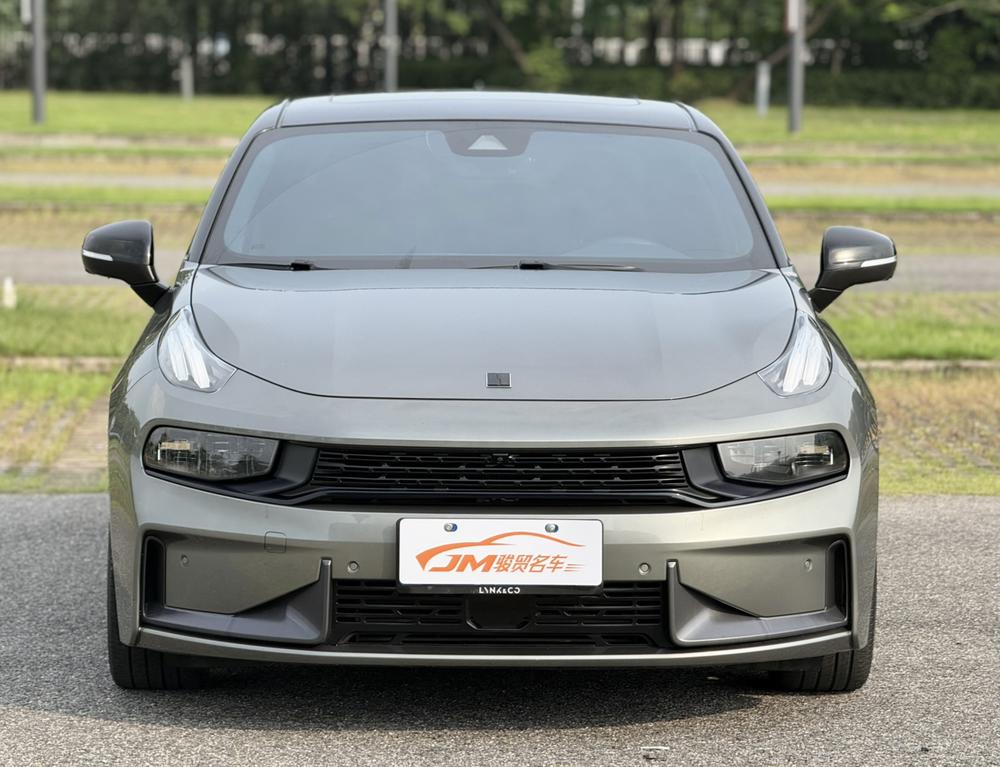 Lynk & Co Lynk & Co 03