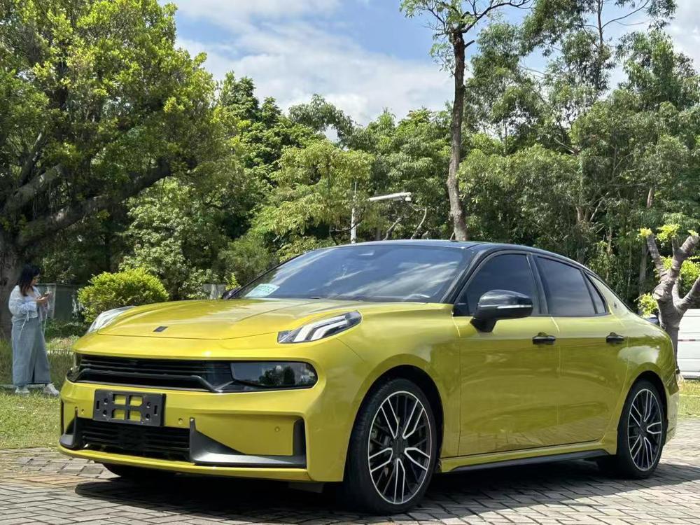 Lynk & Co Lynk & Co 03