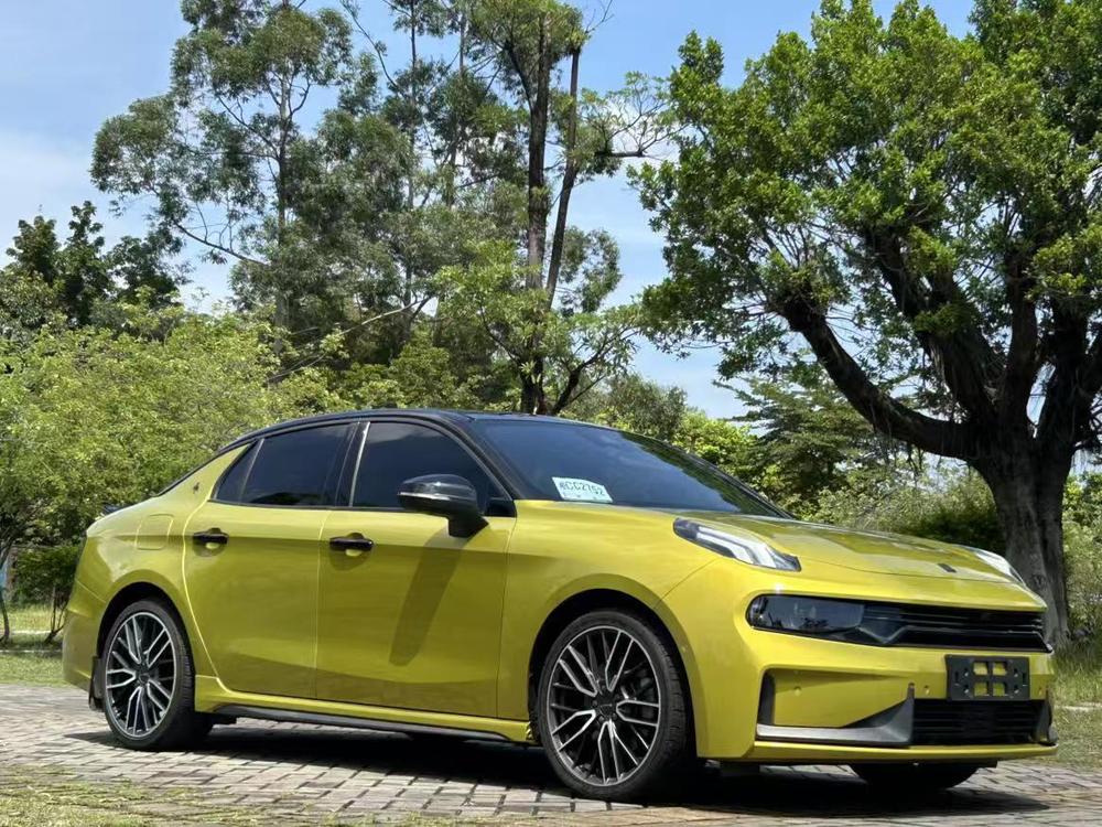 Lynk & Co Lynk & Co 03