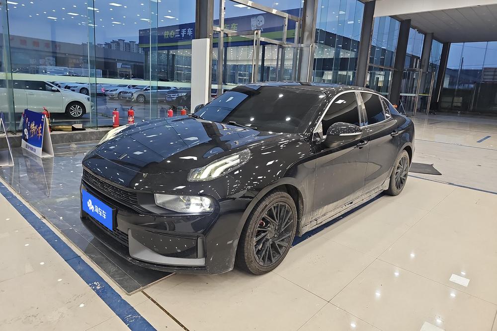 Lynk & Co Lynk & Co 03