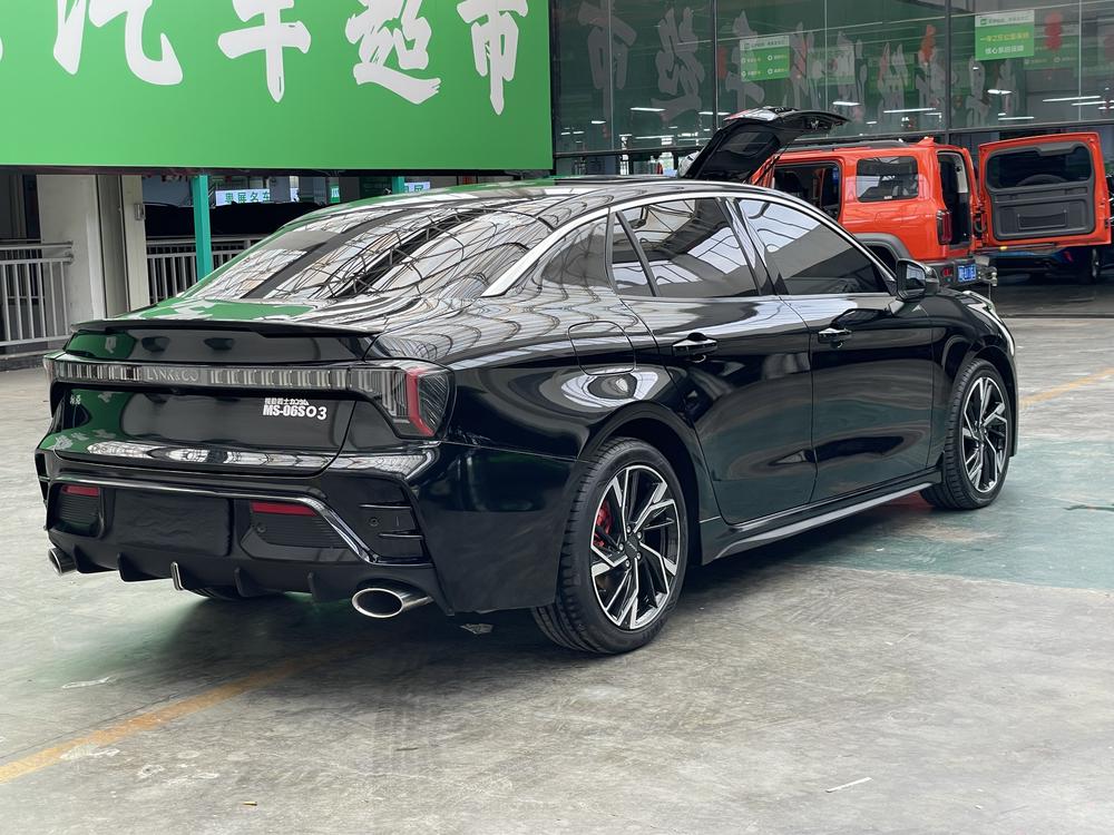 Lynk & Co Lynk & Co 03
